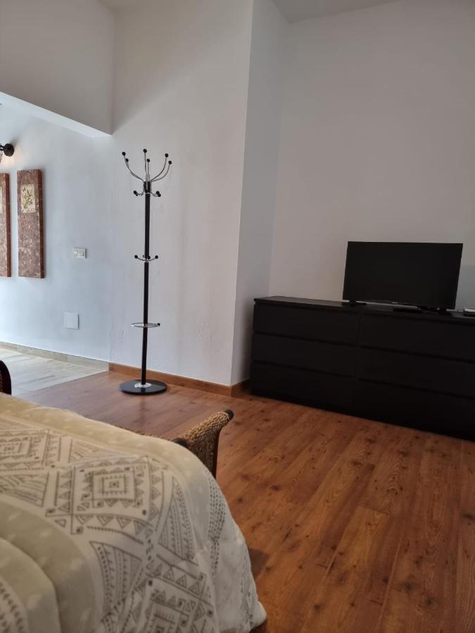 Alunita & Pirita, Habitacion Con Jardin, Terraza Y Wifi En Zona Tranquila Y Centrica Nazaret 外观 照片