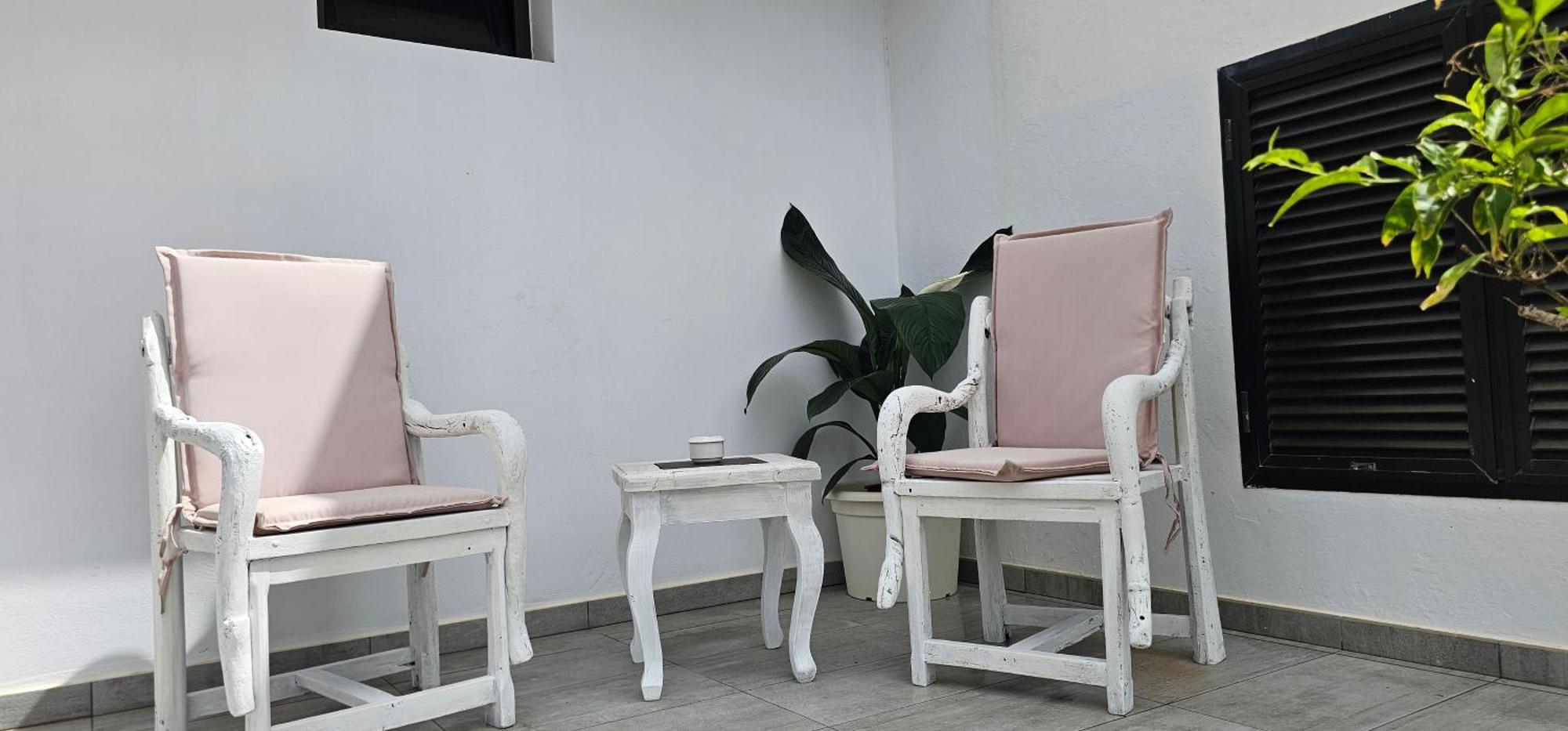 Alunita & Pirita, Habitacion Con Jardin, Terraza Y Wifi En Zona Tranquila Y Centrica Nazaret 外观 照片
