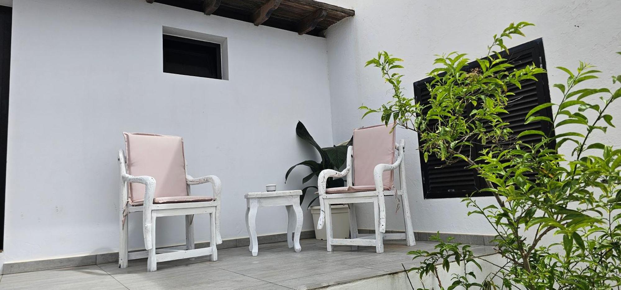Alunita & Pirita, Habitacion Con Jardin, Terraza Y Wifi En Zona Tranquila Y Centrica Nazaret 外观 照片
